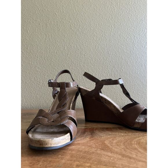 Aerosoles Leather Wedge 11 - Picture 3 of 7